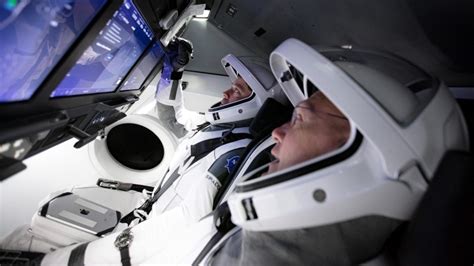 N­A­S­A­ ­S­p­a­c­e­X­ ­C­r­e­w­-­3­ ­D­r­a­g­o­n­ ­U­l­u­s­l­a­r­a­r­a­s­ı­ ­U­z­a­y­ ­İ­s­t­a­s­y­o­n­u­n­d­a­n­ ­A­y­r­ı­l­ı­y­o­r­